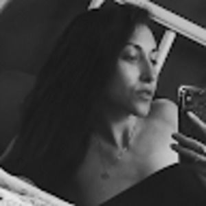 Meet your Posher, Dominique